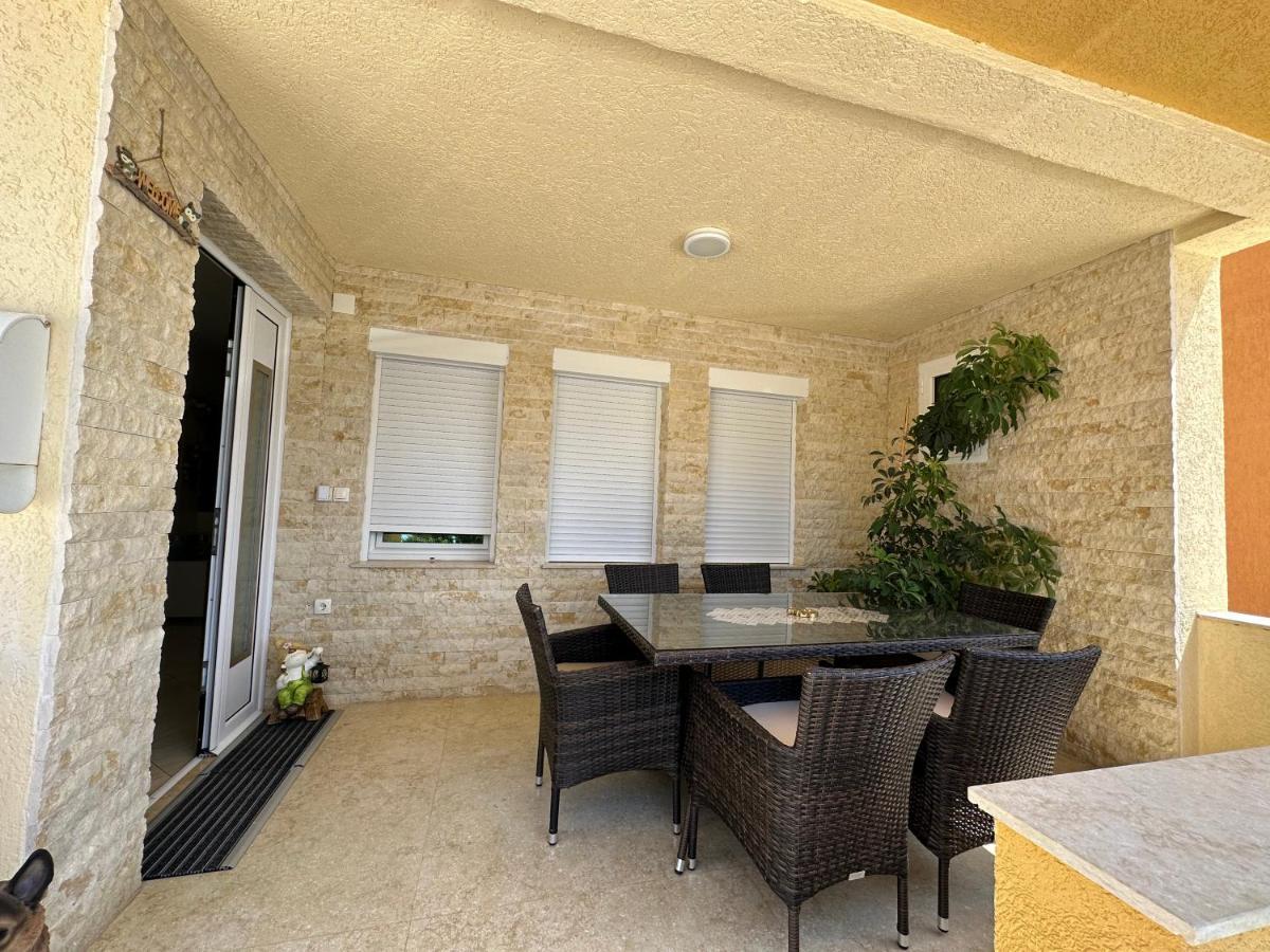 Apartments Edona Ülgün Dış mekan fotoğraf